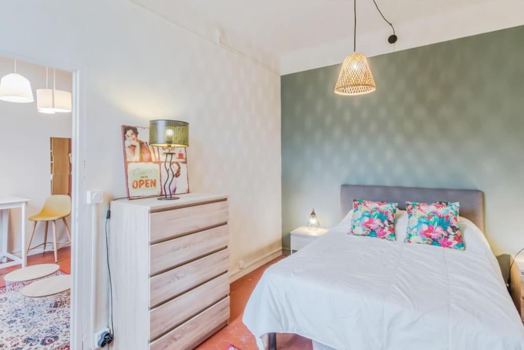 Serenite - Appartement Climatise Au Calme - Wifi 亞維農 外观 照片